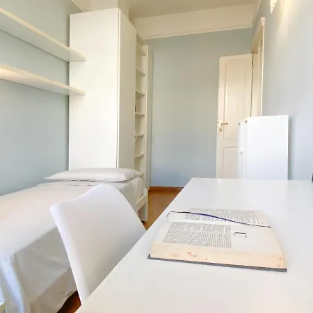 Apartment Elegant In The Heart Of The Marina Cagliari