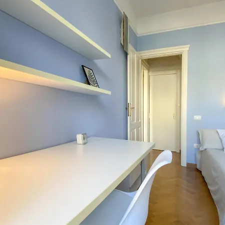 Elegant In The Heart Of The Marina Cagliari