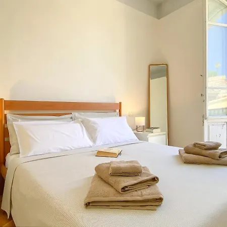 Elegant In The Heart Of The Marina Cagliari